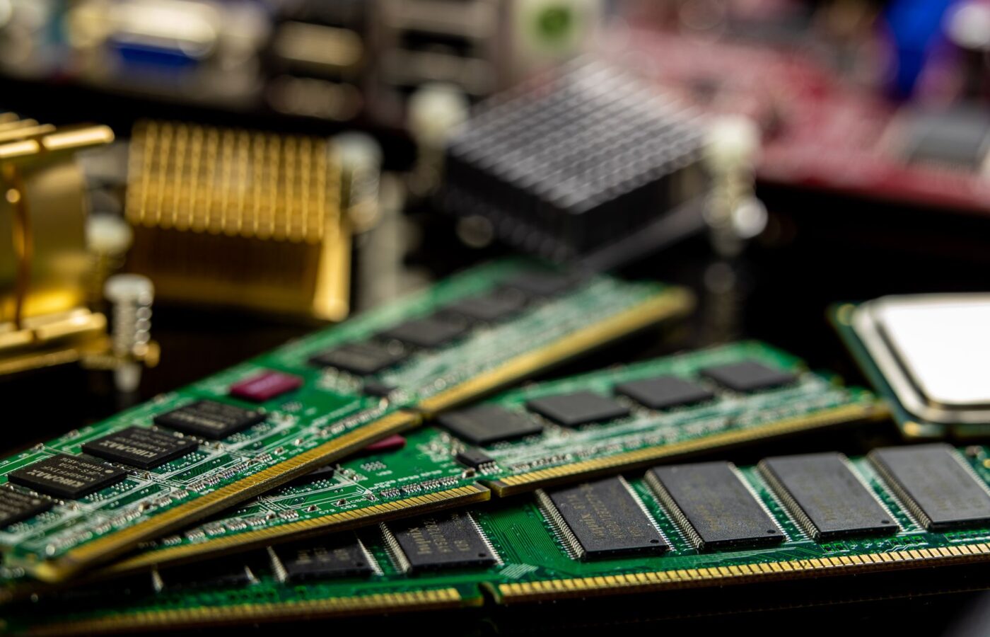 Is Memory Chip Profitability the Best Bet for Investors?